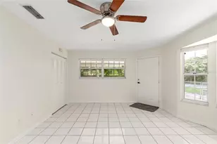 2080 NW 2nd St, Gainesville, FL 32609 - Photo 14