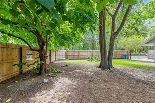2080 NW 2nd St, Gainesville, FL 32609 - Photo 4