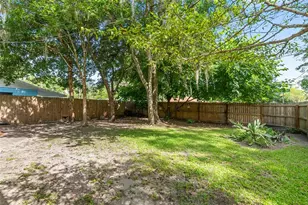 2080 NW 2nd St, Gainesville, FL 32609 - Photo 48