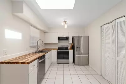 2080 NW 2nd Street, Gainesville, FL 32609 - Photo 6