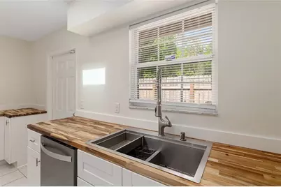 2080 NW 2nd Street, Gainesville, FL 32609 - Photo 8
