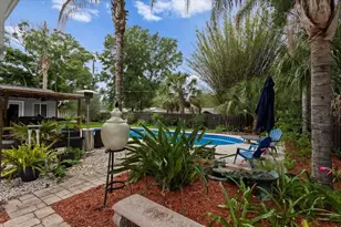 1940 NW 35th St, Gainesville, FL 32605 - Photo 4