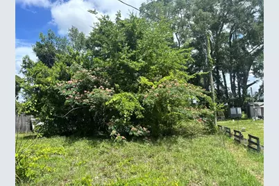 206 NE 13th Avenue, Chiefland, FL 32626 - Photo 2