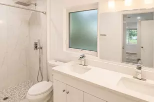 4302 NW 21st Dr, Gainesville, FL 32605 - Photo 16