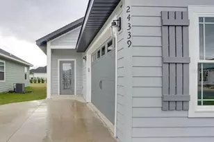 24339 SW 18th Ln, Newberry, FL 32669 - Photo 2