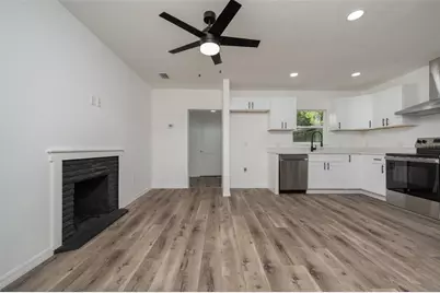 1935 NW 33rd Avenue, Gainesville, FL 32605 - Photo 4