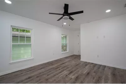 1935 NW 33rd Avenue, Gainesville, FL 32605 - Photo 8