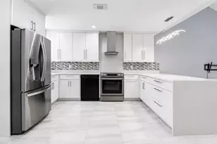 9780 SW 52nd Rd, Gainesville, FL 32608 - Photo 10