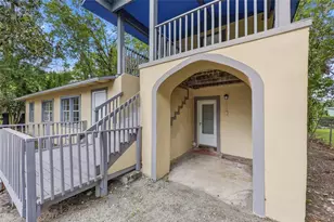 821 NE 22nd Terrace, Gainesville, FL 32641 - Photo 4
