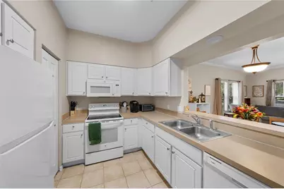 9177 SW 52nd Road #E-103, Gainesville, FL 32608 - Photo 14