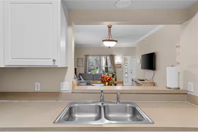 9177 SW 52nd Road #E-103, Gainesville, FL 32608 - Photo 16