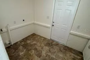 609 Gray Ave, Wildwood, FL 34785 - Photo 20