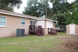 609 Gray Ave, Wildwood, FL 34785 - Photo 6