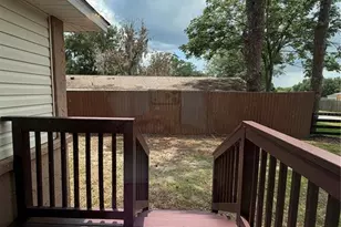 609 Gray Ave, Wildwood, FL 34785 - Photo 18