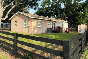 609 Gray Ave, Wildwood, FL 34785 - Photo 4