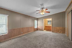 41 Scott St, Welaka, FL 32193 - Photo 10