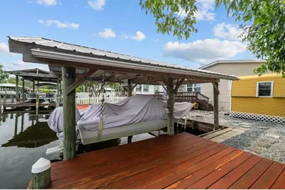 41 Scott Street, Welaka, FL 32193 - Photo 30