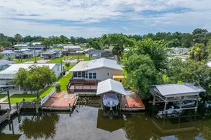 41 Scott St, Welaka, FL 32193 - Photo 1