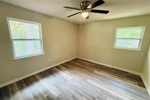 900 NW 39th Dr, Gainesville, FL 32605 - Photo 12