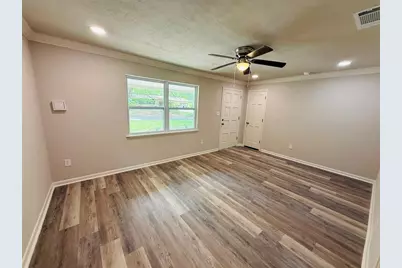 900 NW 39th Drive, Gainesville, FL 32605 - Photo 6