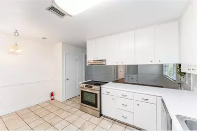 930 NW 37th Terrace, Gainesville, FL 32605 - Photo 16