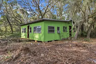 138 Hutchinson Ln, Hawthorne, FL 32640 - Photo 2