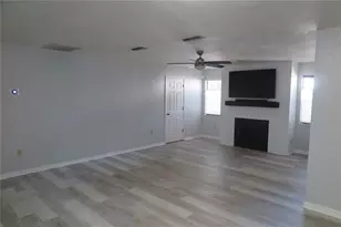 8215 SW 47th Rd, Gainesville, FL 32608 - Photo 14