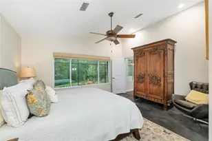 1810 NW 17th Ln, Gainesville, FL 32605 - Photo 42