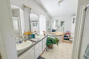 21528 NW 209th Terrace, High Springs, FL 32643 - Photo 32