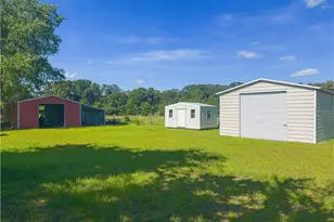21528 NW 209th Terrace, High Springs, FL 32643 - Photo 24