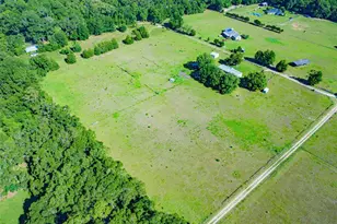 21528 NW 209th Terrace, High Springs, FL 32643 - Photo 16