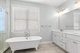 619 NW 3rd St, Gainesville, FL 32601 - Photo 16