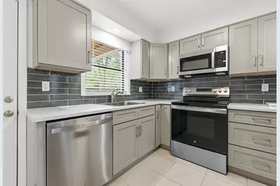 2306 NW 47th Terrace, Gainesville, FL 32606 - Photo 10