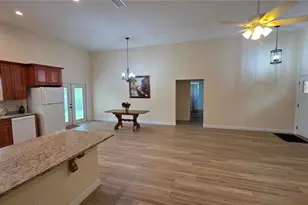 200 Hour Glass Cir, Hawthorne, FL 32640 - Photo 6