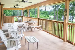 303 Riley Lk Dr, Hawthorne, FL 32640 - Photo 10