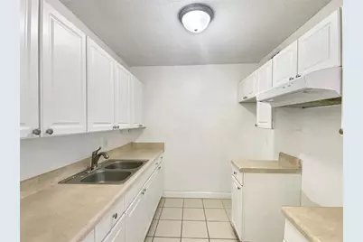 1700 SW 16th Court #P6, Gainesville, FL 32608 - Photo 10