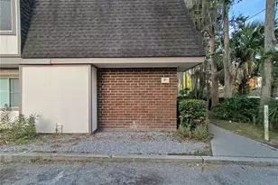 1700 SW 16th Ct, Gainesville, FL 32608 - Photo 2