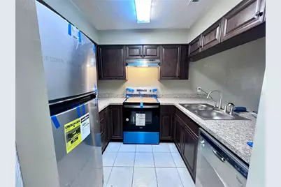2735 SW 35th Place #2004, Gainesville, FL 32608 - Photo 12