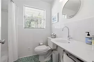 2006 NW 14th Ave, Gainesville, FL 32605 - Photo 52