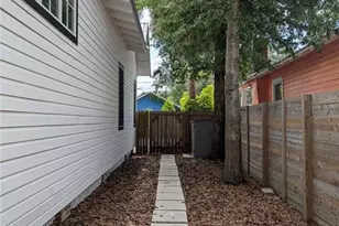 720 NW 3rd St, Gainesville, FL 32601 - Photo 44