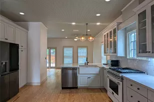720 NW 3rd St, Gainesville, FL 32601 - Photo 8