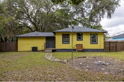 1334 NE 1st Avenue, Gainesville, FL 32641 - Photo 16