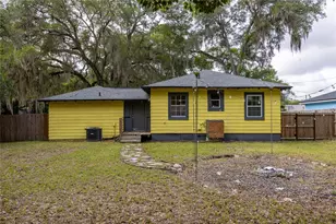1334 NE 1st Ave, Gainesville, FL 32641 - Photo 16