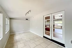 414 NW 36th Ter, Gainesville, FL 32607 - Photo 18
