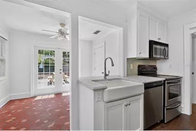 433 SE 7th Street, Gainesville, FL 32601 - Photo 12