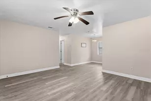 11907 NW 147 Pl, Alachua, FL 32615 - Photo 6