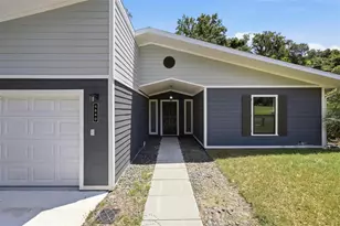 6840 NW 111th Ln, Alachua, FL 32615 - Photo 4