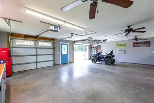 733 SW Marynik Dr, High Springs, FL 32643 - Photo 38