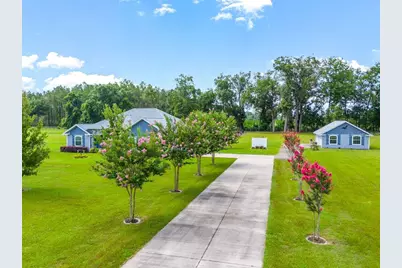 733 SW Marynik Drive, High Springs, FL 32643 - Photo 4
