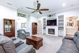 733 SW Marynik Dr, High Springs, FL 32643 - Photo 10